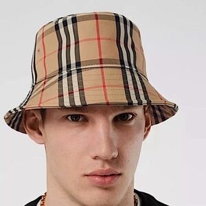 Burberry Classic Nova Check Bucket Hat - NWT & Box- UNISEX
